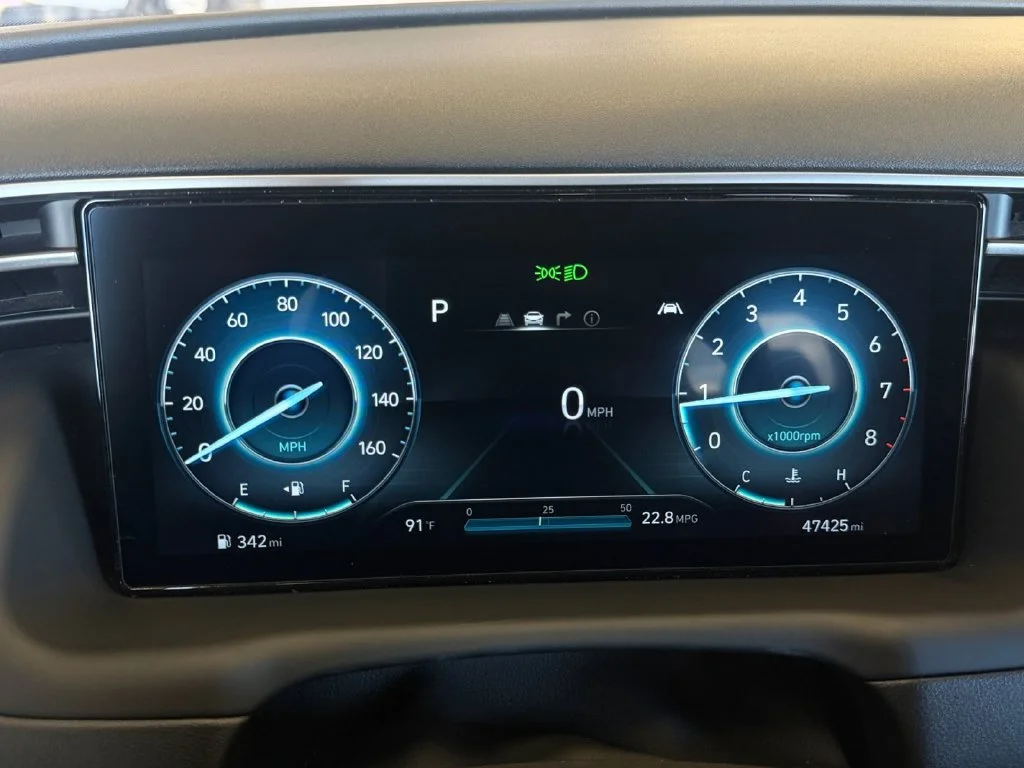 Used 2024 Black Hyundai NIGHT image 19