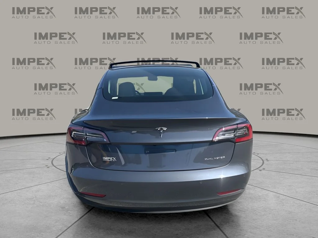 Used 2021  Tesla Long Range image 4