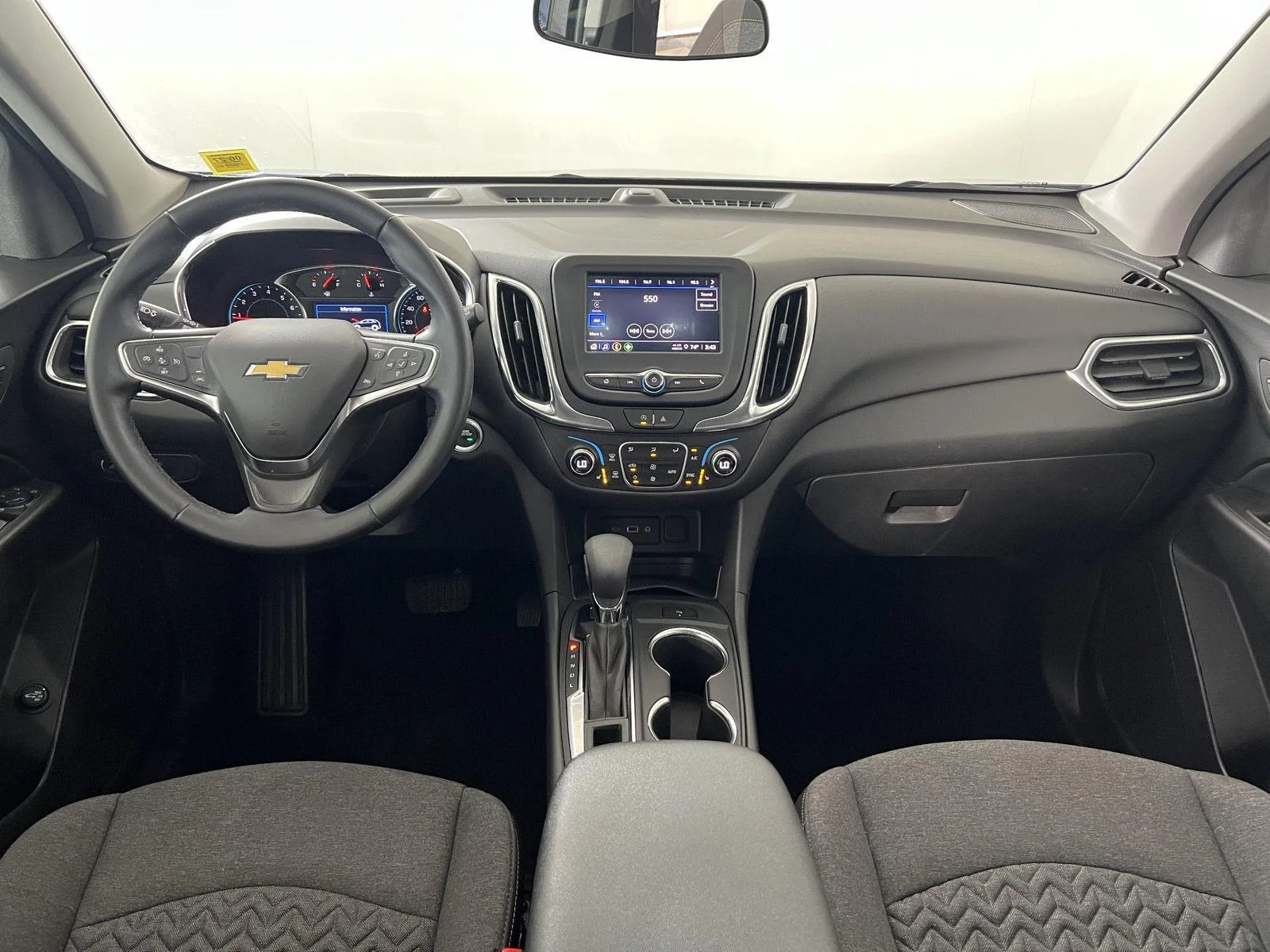 Used 2024 Lakeshore Blue Metallic Chevrolet LT image 18