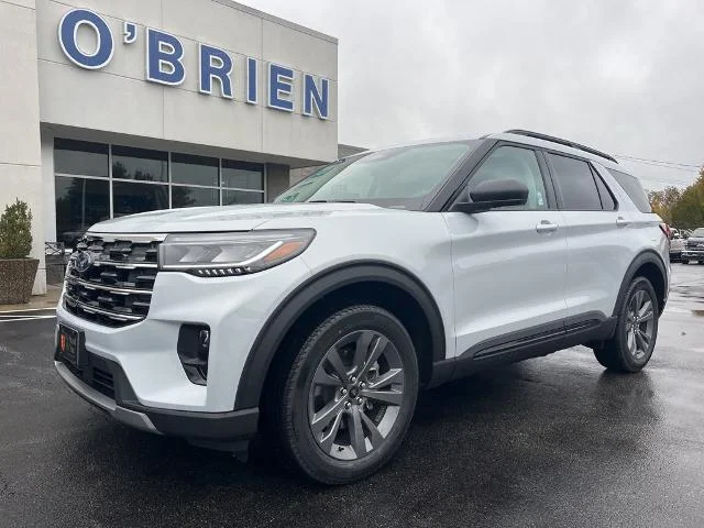 New 2026 Space White Metallic Ford Active image 28