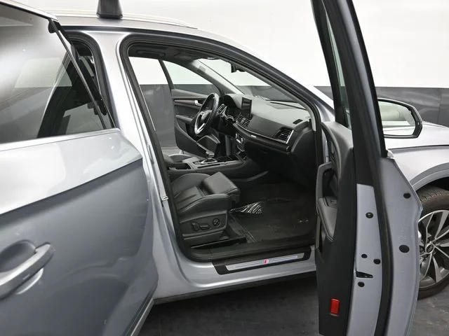 Used 2024  Audi 45 S line Premium image 14