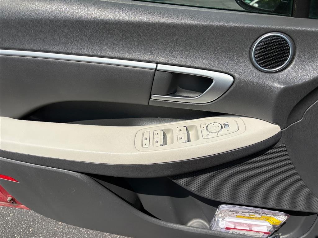 2025 Hyundai Sonata SEL - Photo 21
