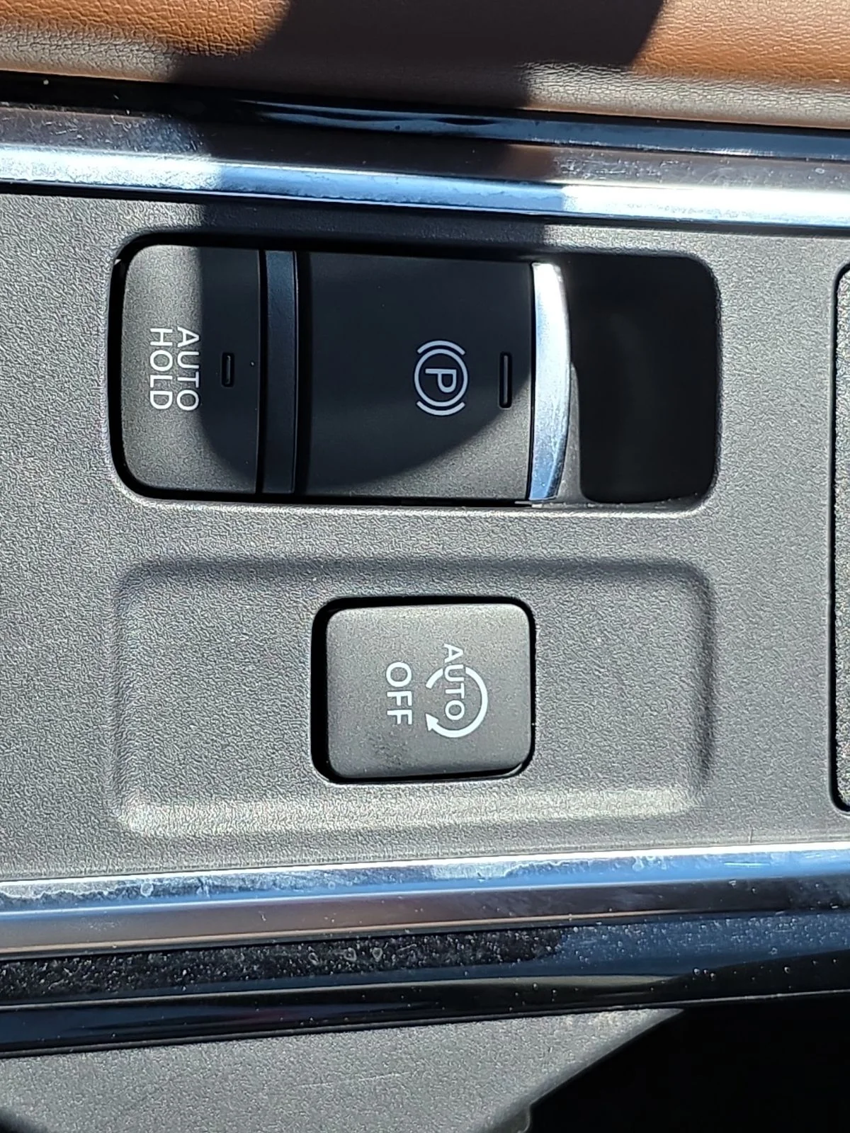 Used 2023 Red Nissan Platinum image 39