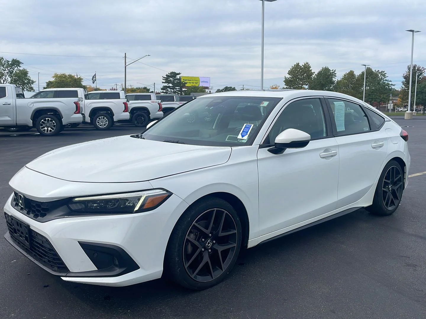 Used 2022 Platinum White Pearl Honda Sport Touring image 9