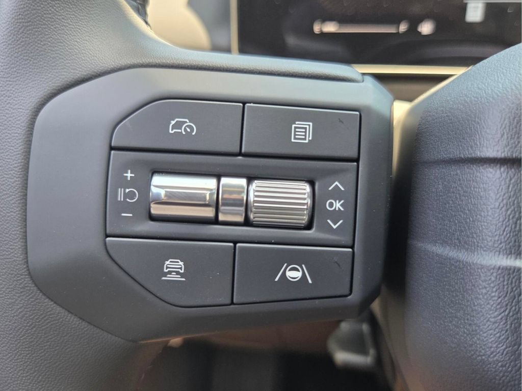 New 2027 Magma Red Matte Kia X-Line S image 32