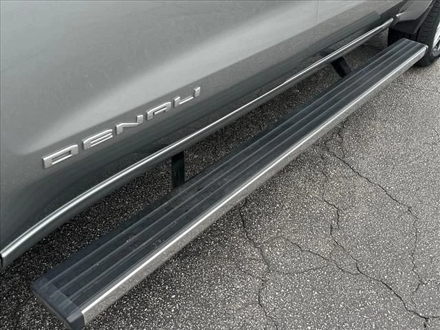 Used 2024 Silver GMC Denali Ultimate image 13