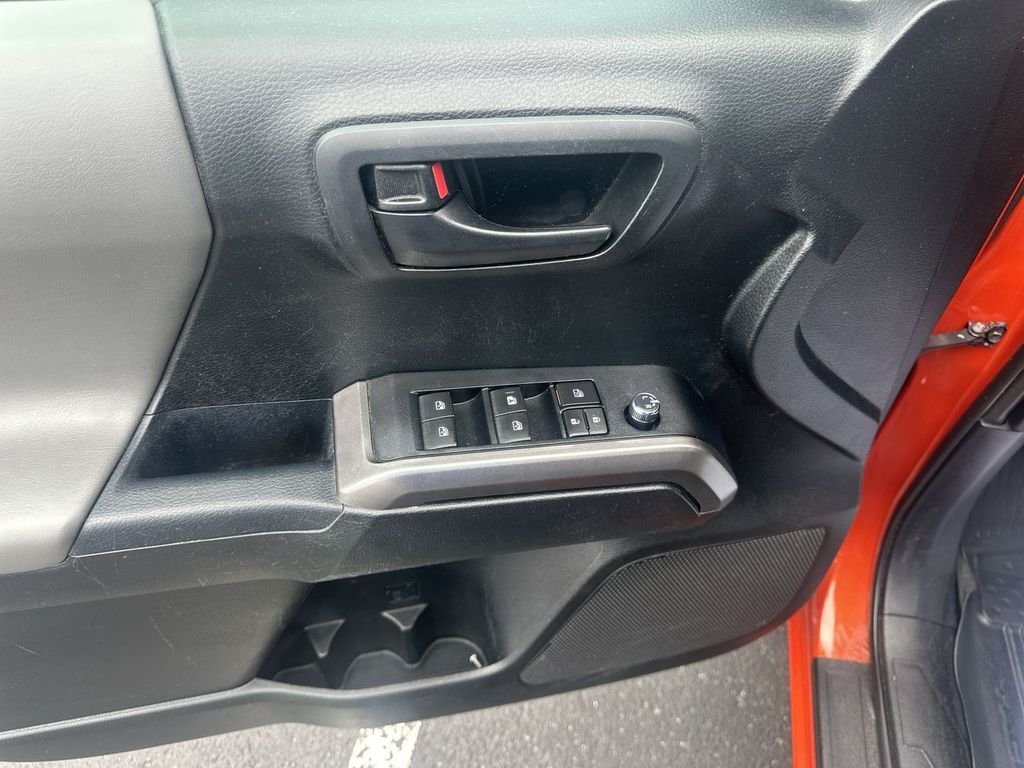 Used 2017 Red Toyota SR5 image 19