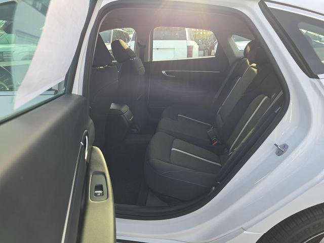 New 2026 White Hyundai SEL Sport image 21