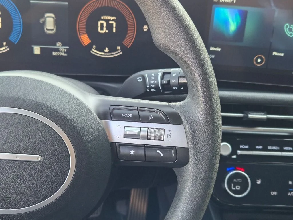 Used 2025 Gray Hyundai SEL image 30