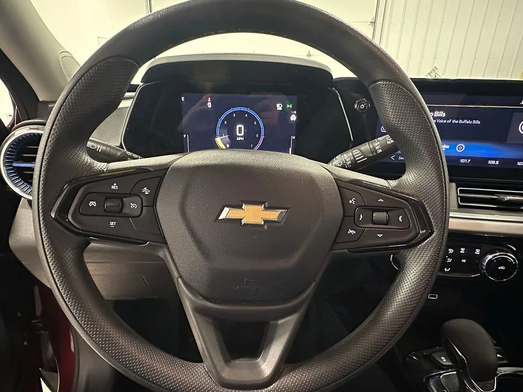 Used 2024 Red Chevrolet LT image 31
