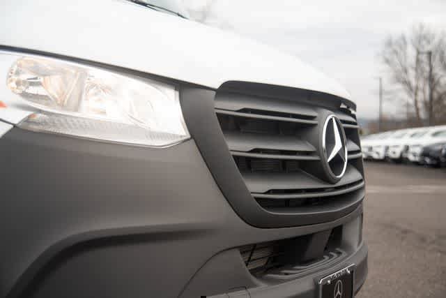Used 2025 Arctic White Mercedes-Benz  image 15