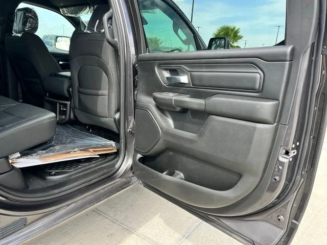 New 2026 Granite Crystal Metallic Clear-Coat Exterior Paint RAM Warlock image 19