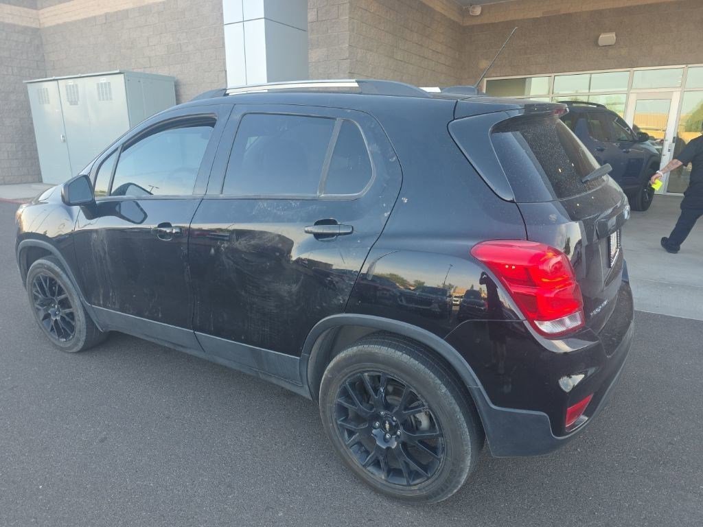 Used 2022 Chevrolet Trax LT with VIN KL7CJPSM7NB537864 for sale in Casa Grande, AZ