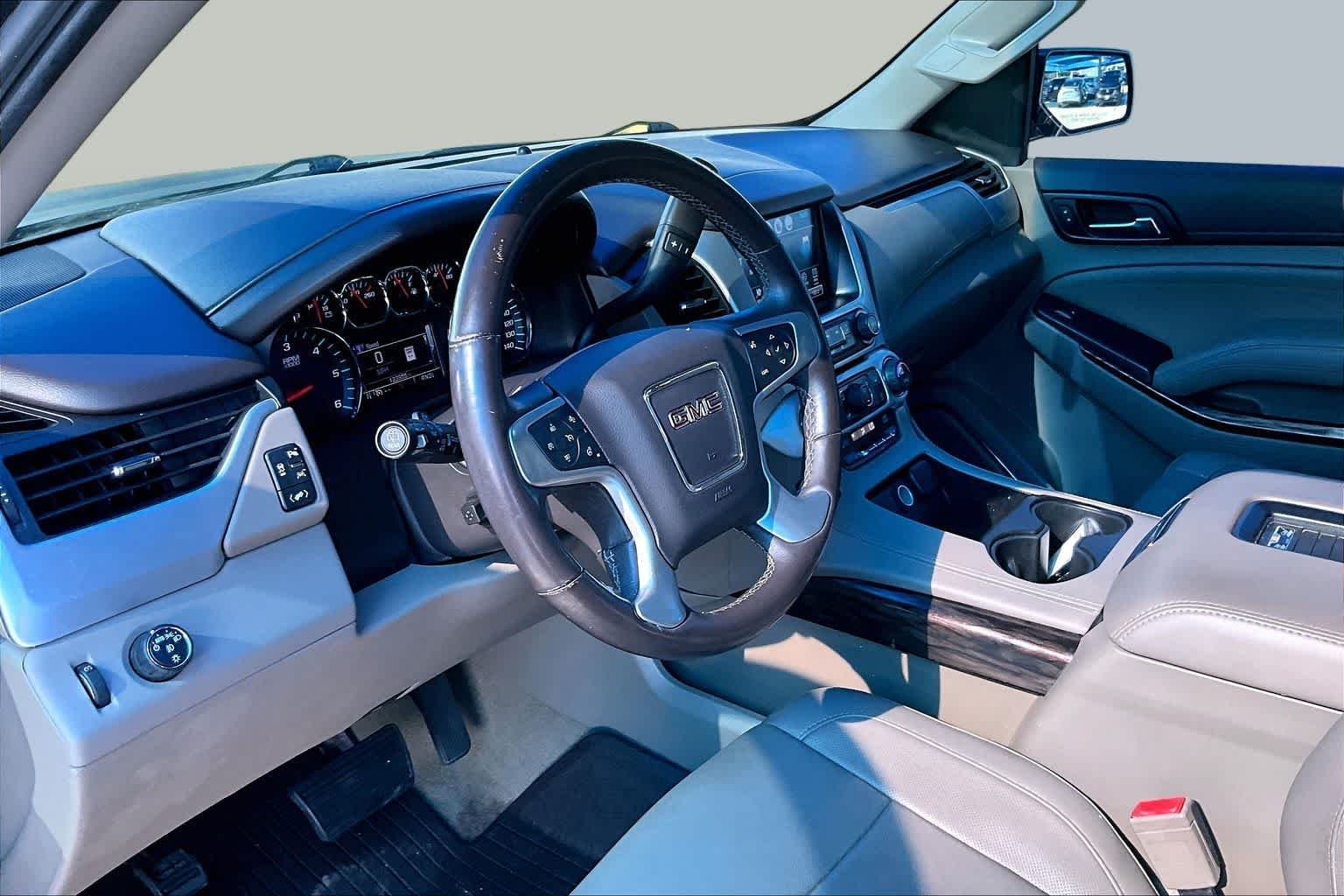 Used 2017 Onyx Black GMC SLT image 18