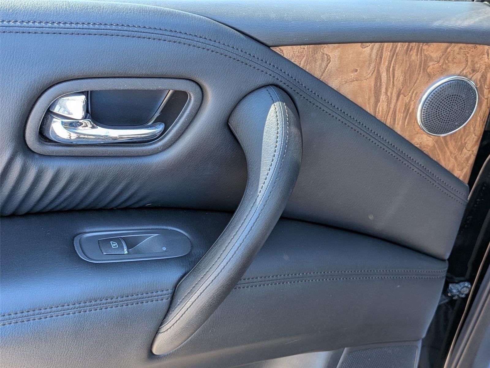 Used 2021 Super Black Nissan SL image 28