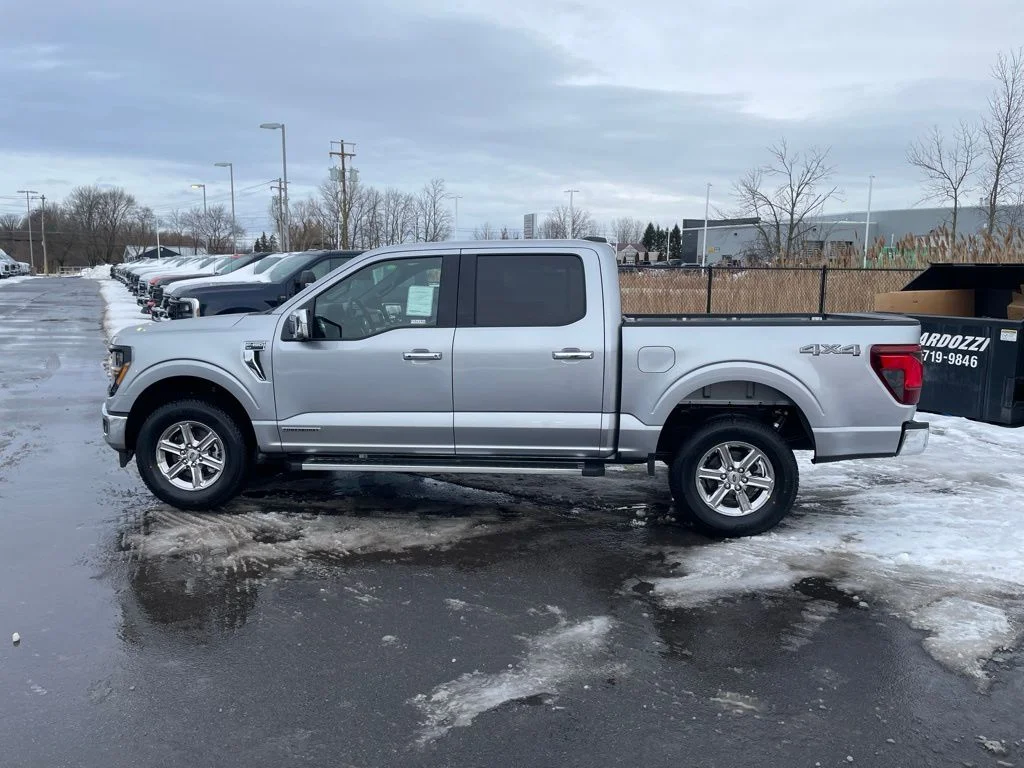 2025 Ford F-150 XLT - Photo 8