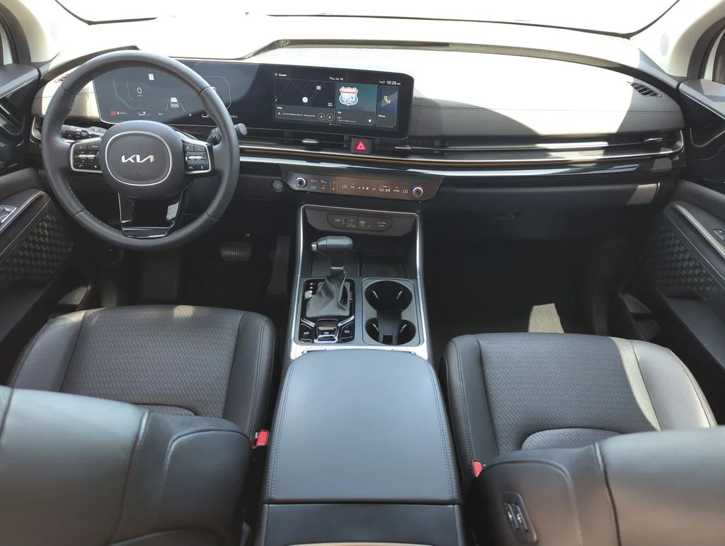 Used 2025 White Kia SX Prestige image 15