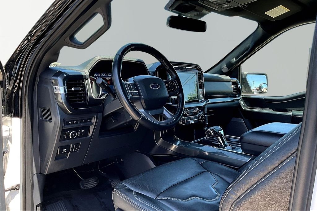 Used 2022 White Ford Lariat image 19