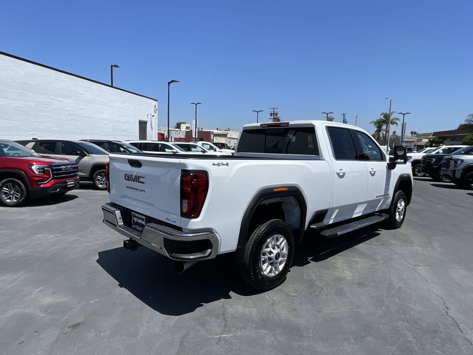2026 GMC Sierra 2500HD SLE - Photo 5