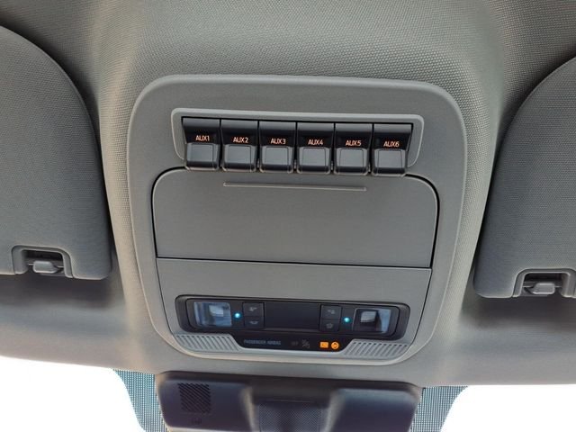 2026 Ford F-350 Super Duty Chassis Cab XL - Photo 23