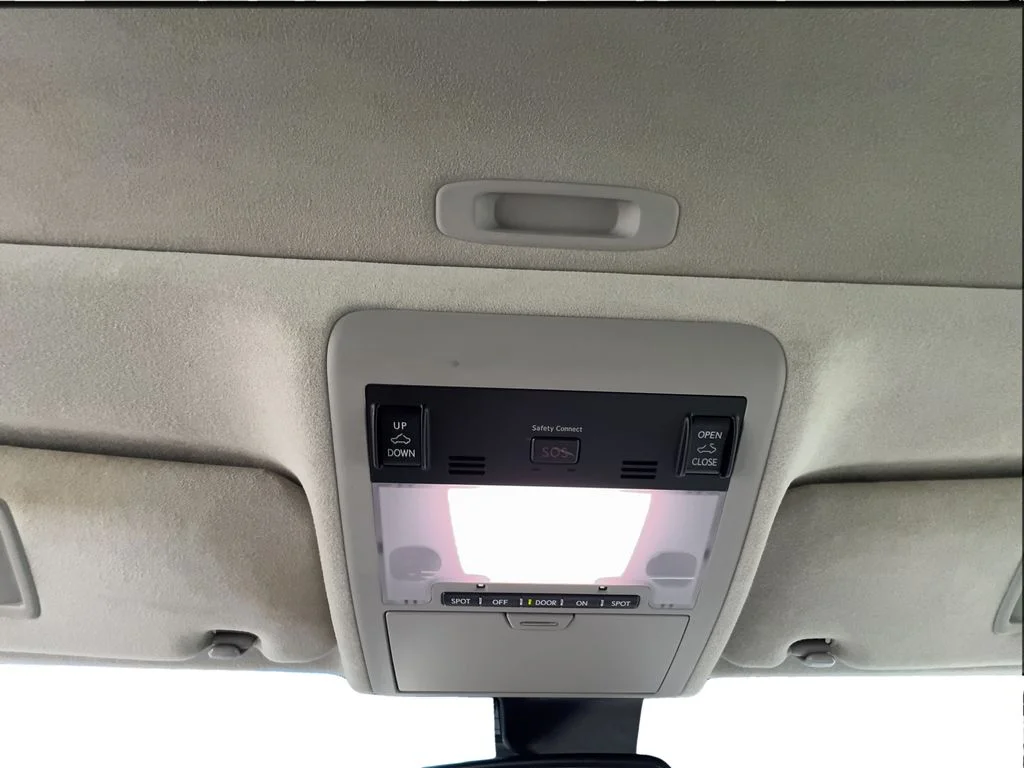 Used 2015 Black Lexus 460 image 50