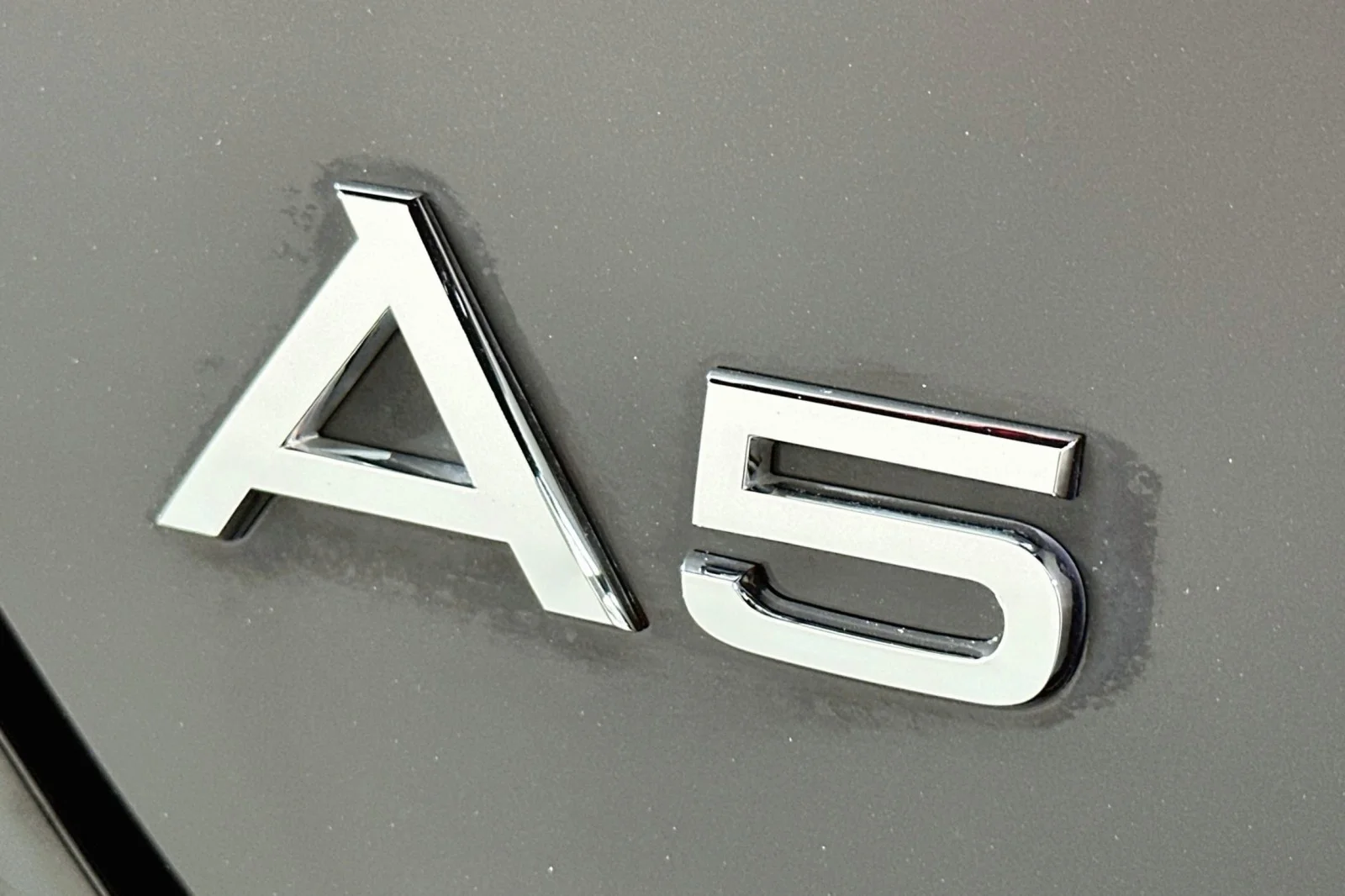Used 2023 Mythos Black Metallic Audi S line Premium image 10