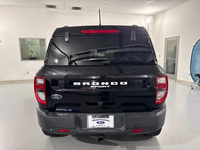 Used 2022 Black Ford Outer Banks image 7