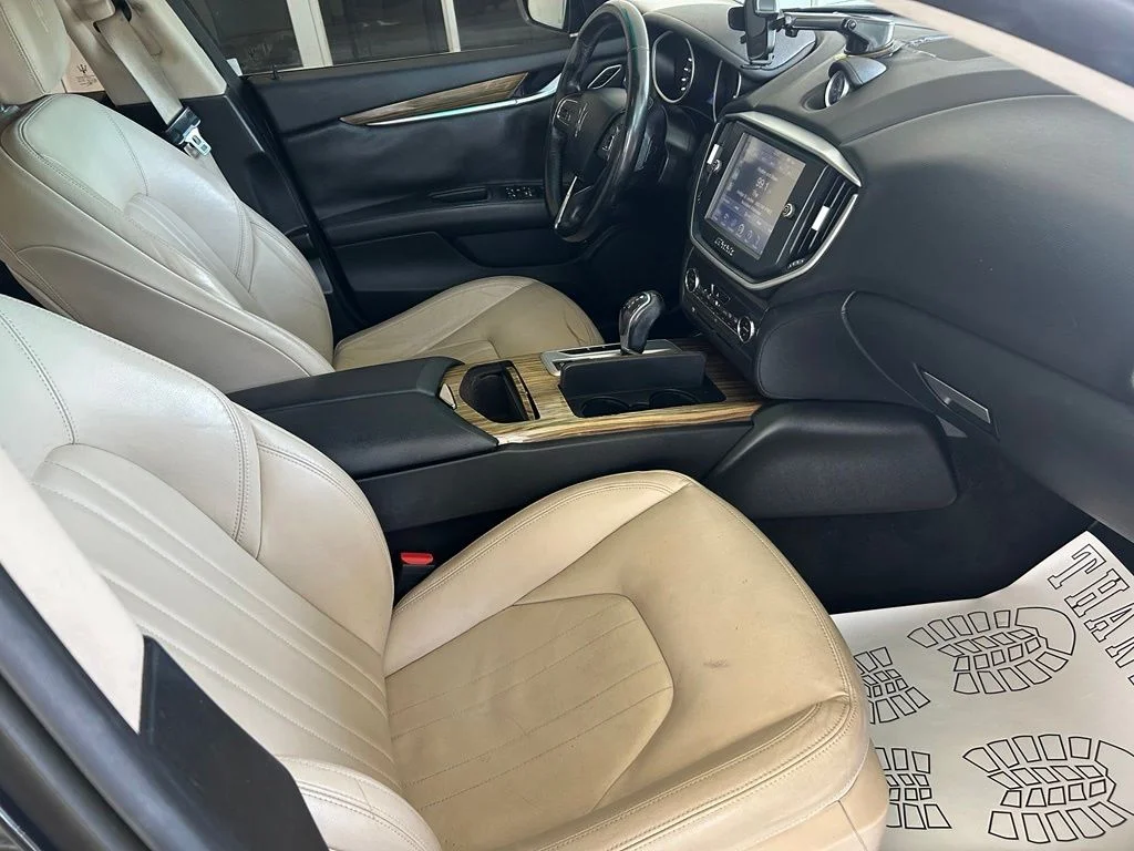 Used 2015 Gray Maserati Base image 29