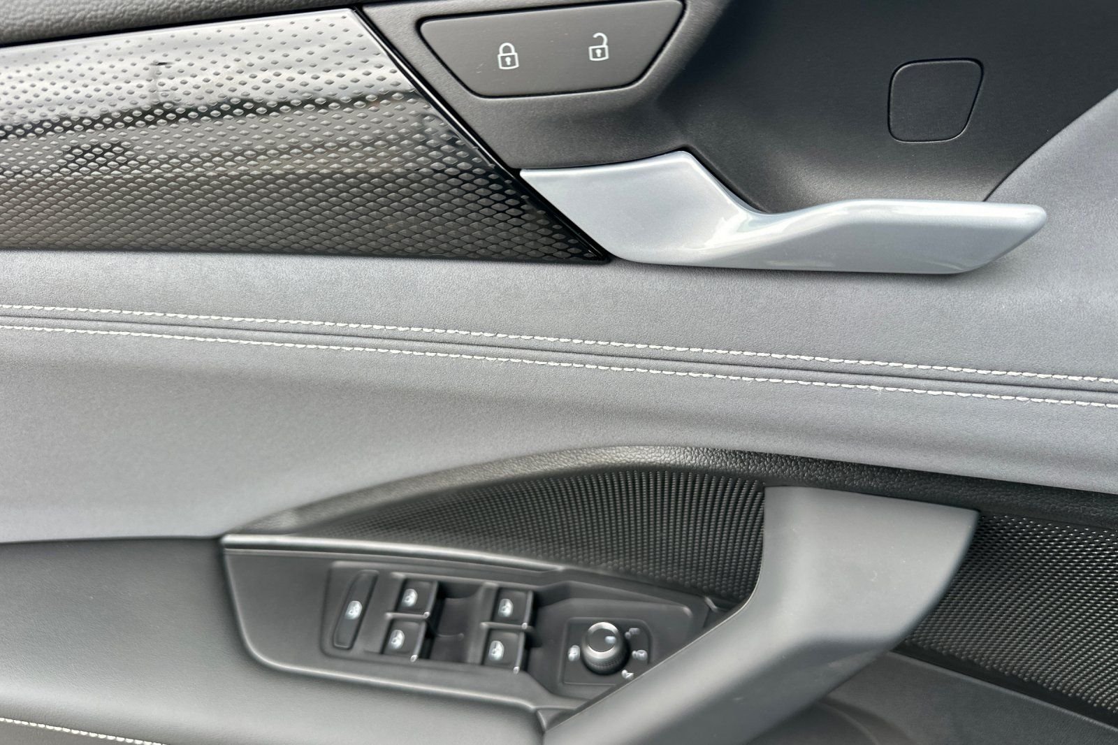 New 2026 Platinum Gray Metallic Volkswagen 2.0T SE R-Line Black image 11
