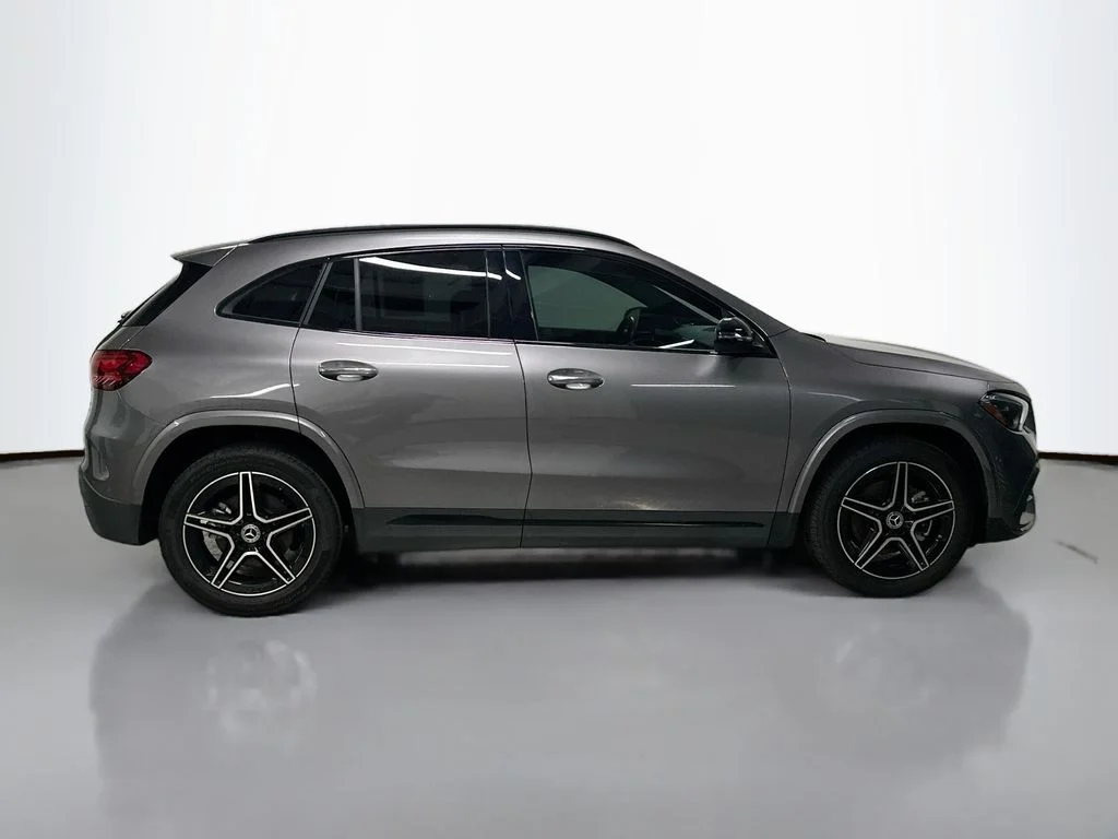 Certified Used 2025 Mountain Gray Metallic Mercedes-Benz GLA 250 image 8