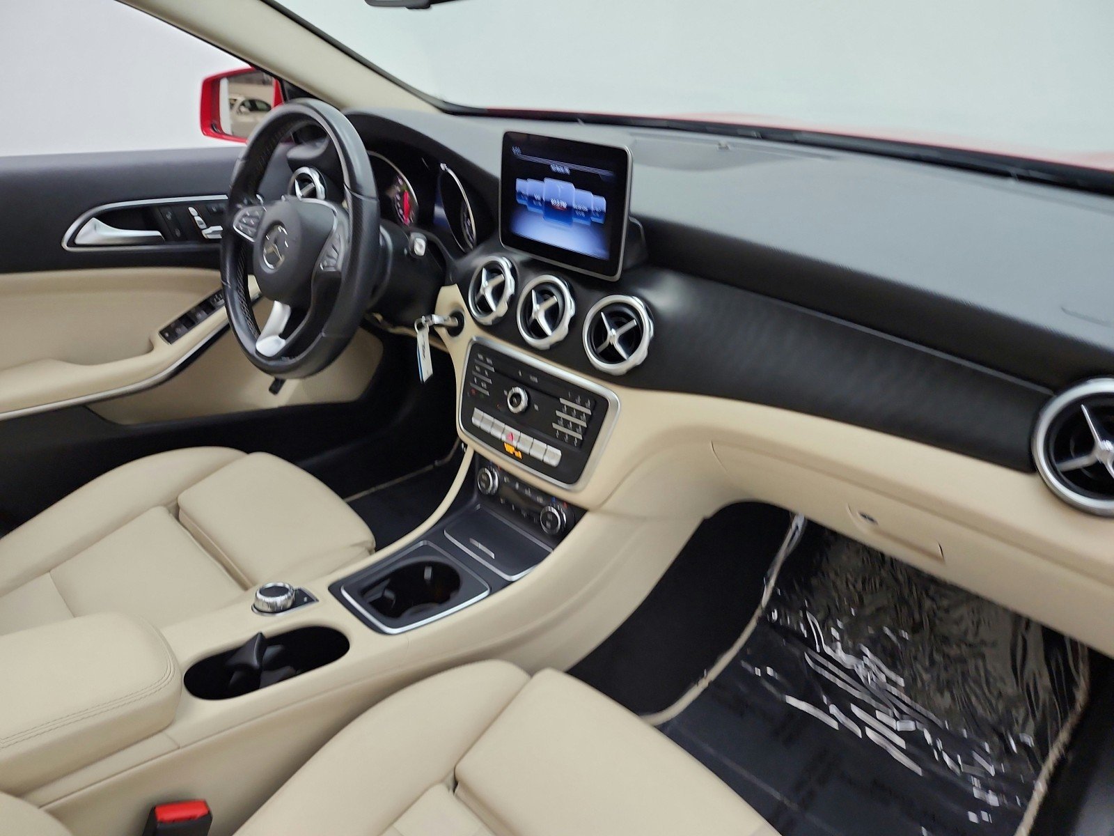 Used 2019 Jupiter Red Mercedes-Benz GLA 250 SUV image 22