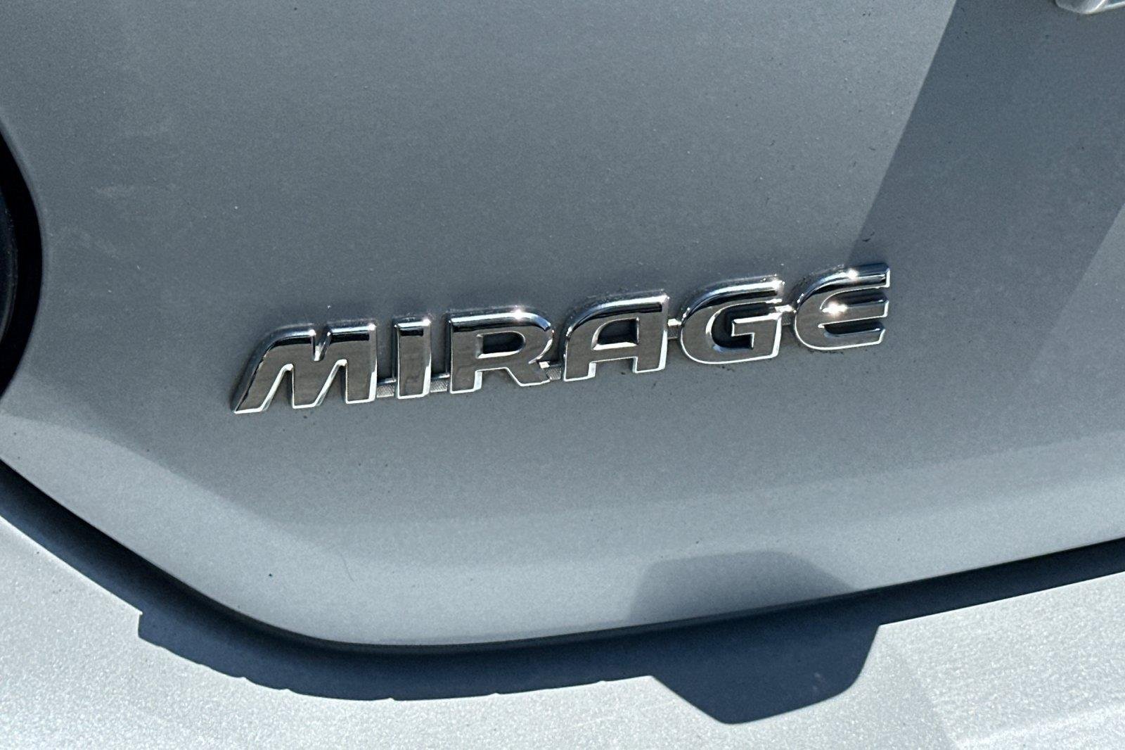 Used 2024 White Diamond Mitsubishi ES image 26