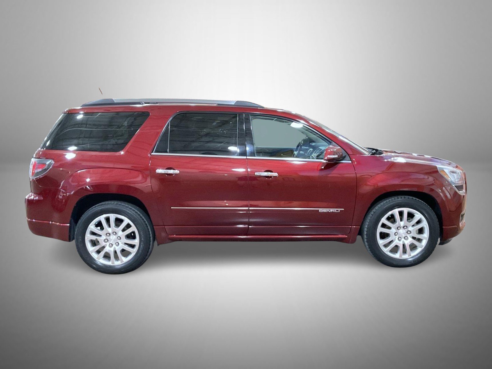 Used 2015 Red GMC Denali image 4