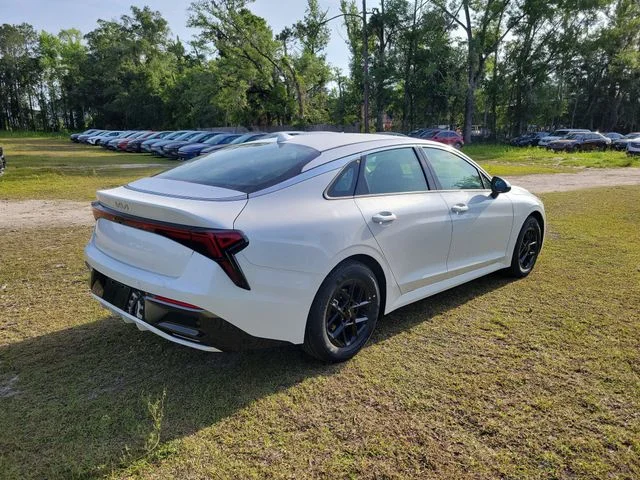 New 2026 Snow White Pearl Kia LXS FWD image 2