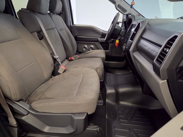 Used 2019 White Ford XLT image 17