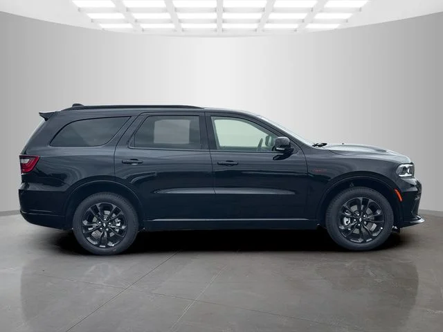 New 2026 Diamond Black Clear-Coat Exterior Paint Dodge GT PLUS image 8