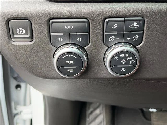 2024 GMC Sierra 1500 SLT - Photo 27