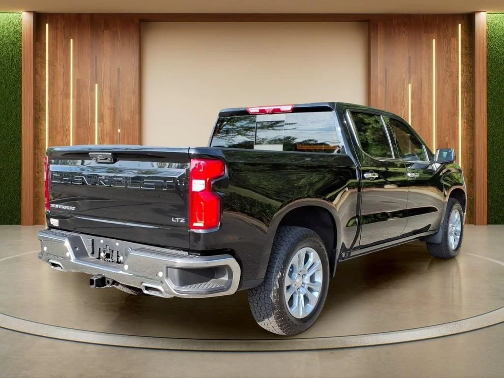 New 2026 Black Chevrolet LTZ image 31