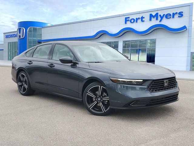 New 2026 Meteorite Gray Metallic Honda SE image 1