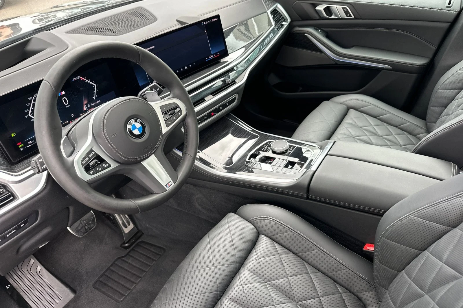Used 2025 Black Sapphire Metallic BMW sDrive40i image 9
