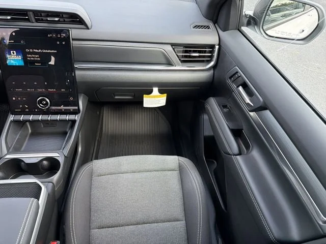 New 2026 Summit White GMC Elevation image 15