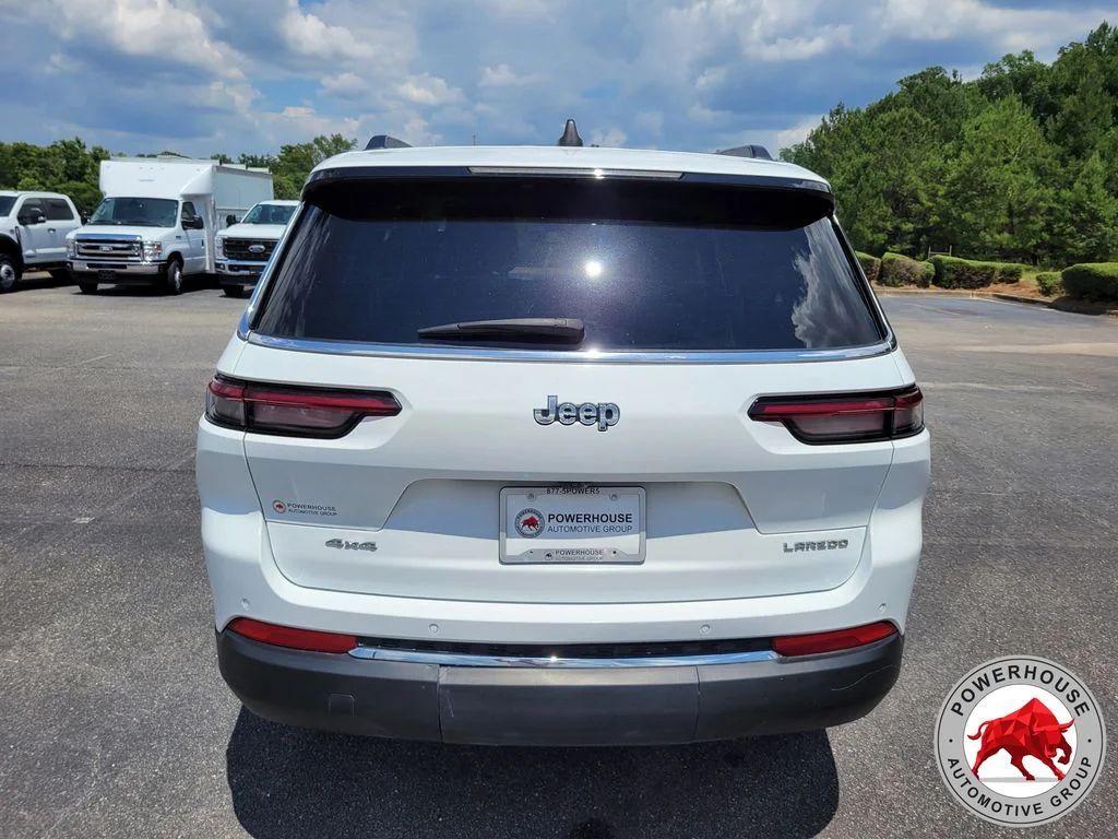 Used 2023 White Jeep Laredo image 4