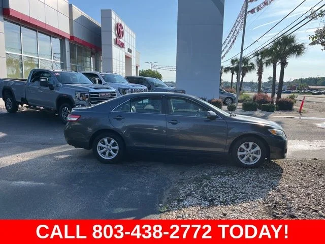 Used 2011 Gray Toyota LE image 2