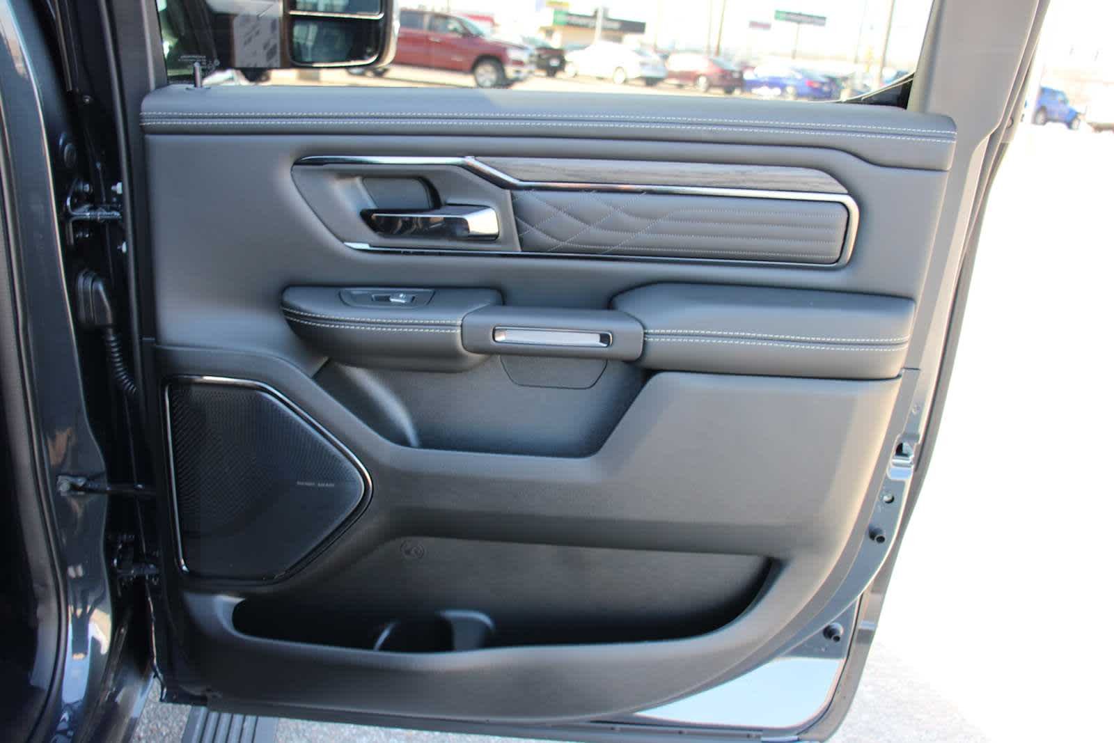 2025 RAM 1500 Limited - Photo 49