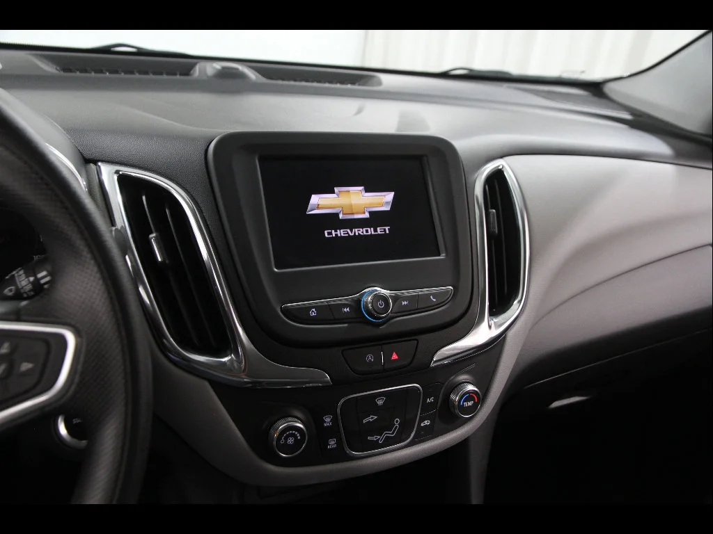2022 Chevrolet Equinox LS - Photo 9
