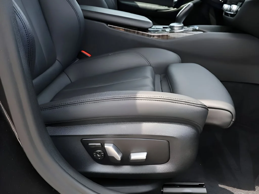 Used 2019 Gray BMW 530i xDrive image 12