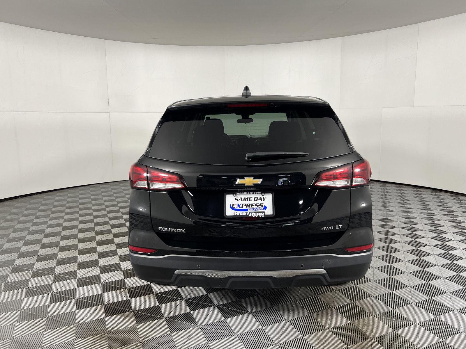 Used 2024 Mosaic Black Metallic Chevrolet LT image 25