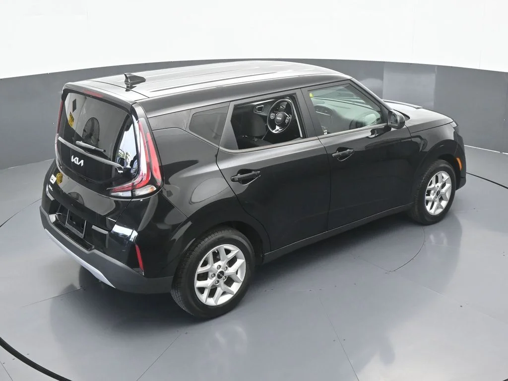 Used 2023 Fusion Black Kia S image 48