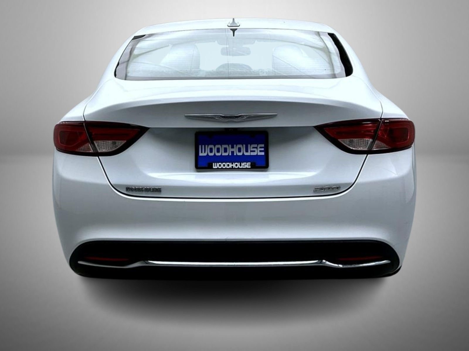 Used 2016 White Chrysler Limited image 6