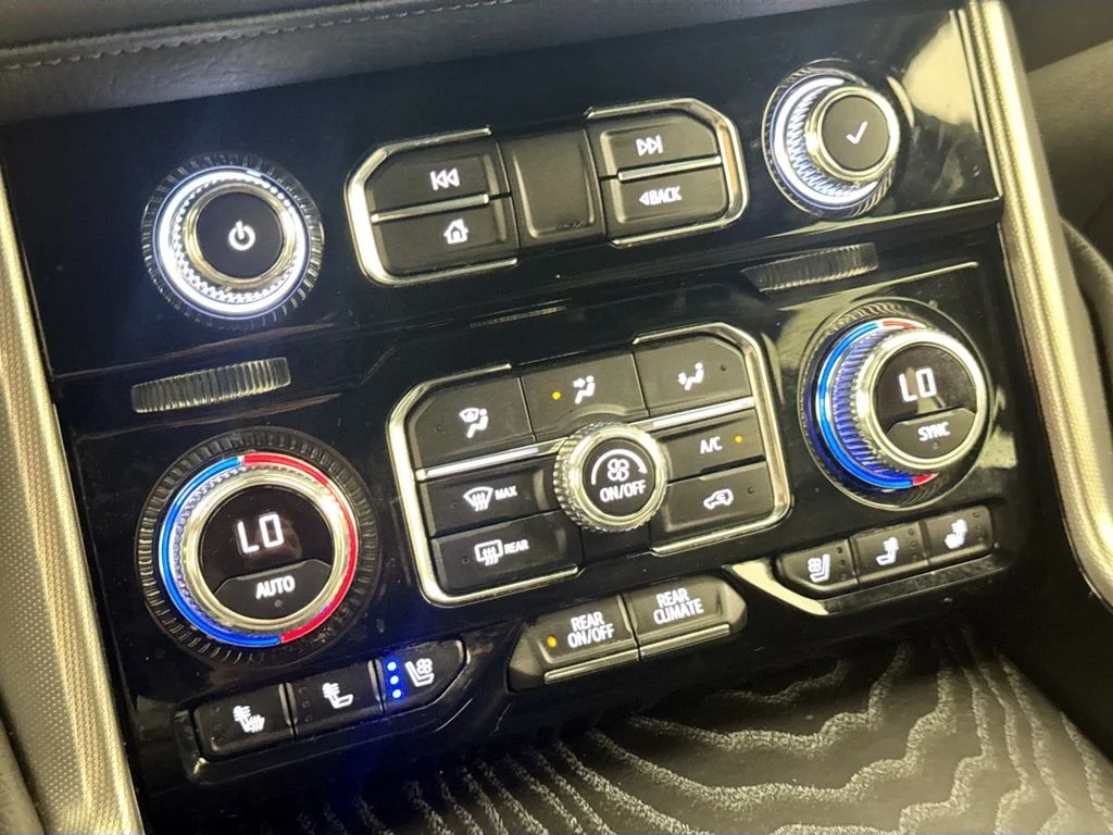 Used 2023 White GMC Denali image 16